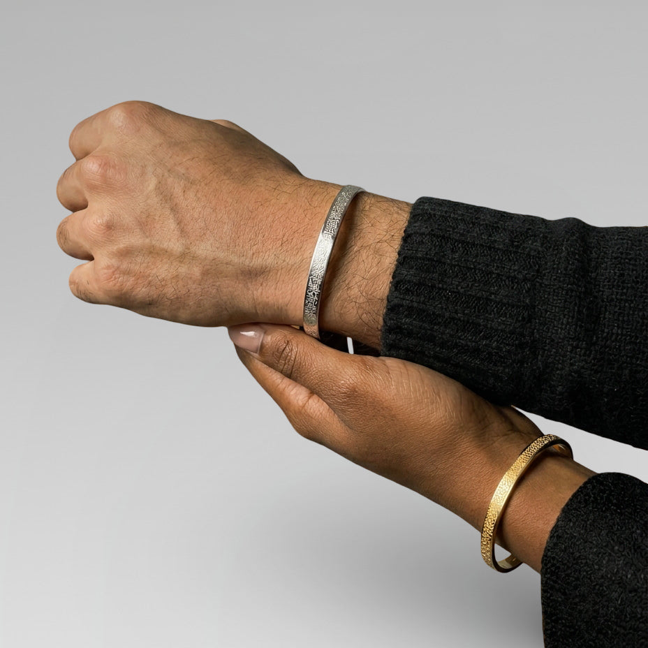 How to shop modern Muslim jewelry online safely