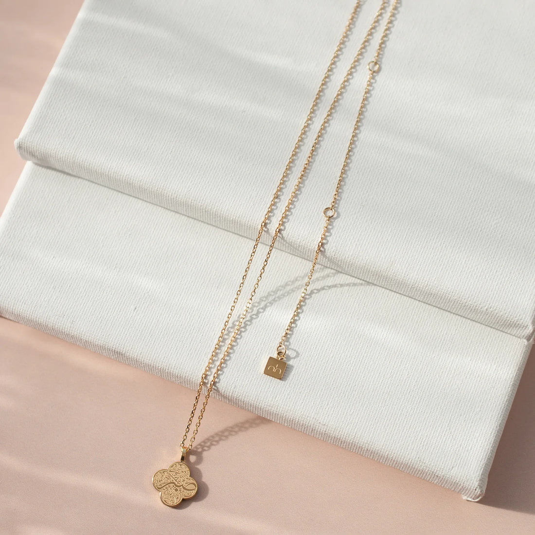 Sabr Clover Necklace